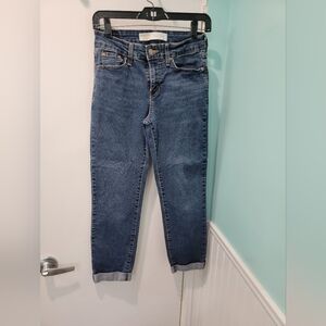 Levi's signature mid rise boyfriend cropped